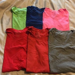 American Eagle V-Neck T-Shirt Bundle Large